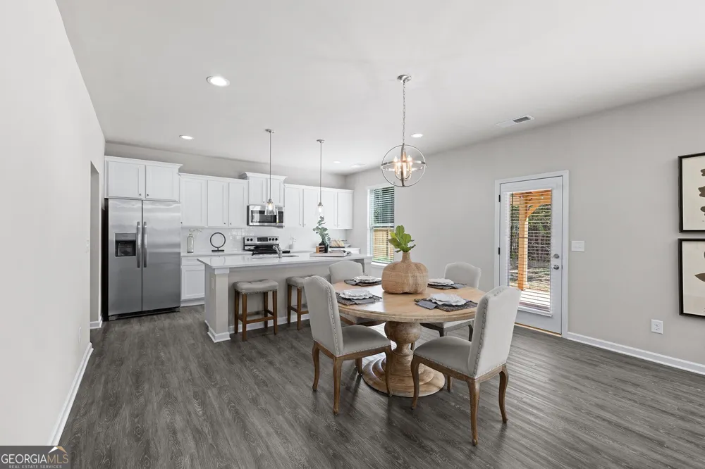58 Purackal LN Statham, GA 30666
