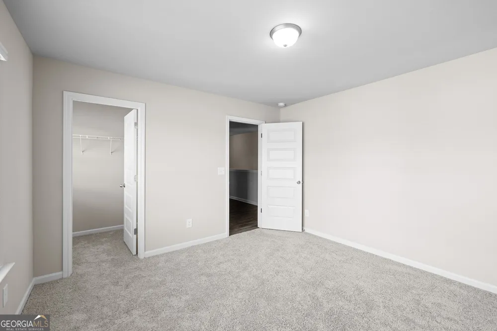 58 Purackal LN Statham, GA 30666