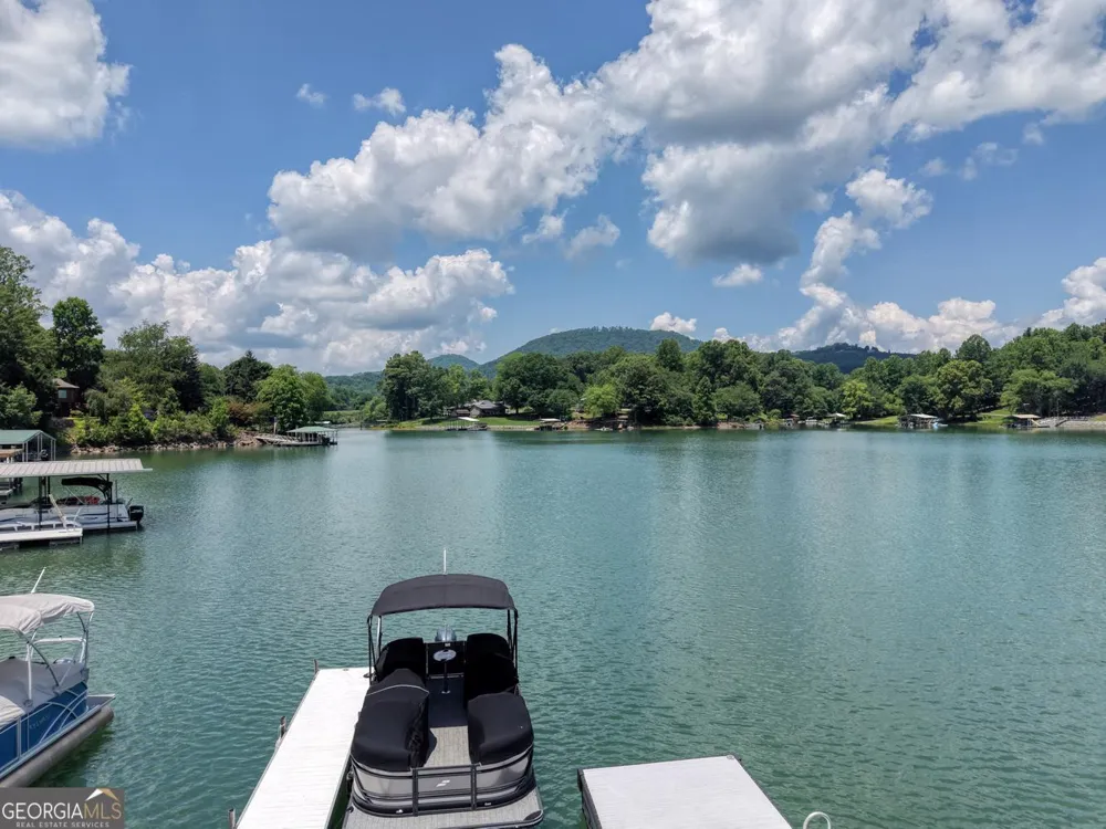 14 B Breezewood VLG Young Harris, GA 30582