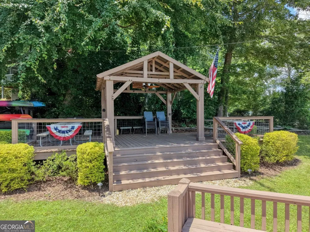 14 B Breezewood VLG Young Harris, GA 30582