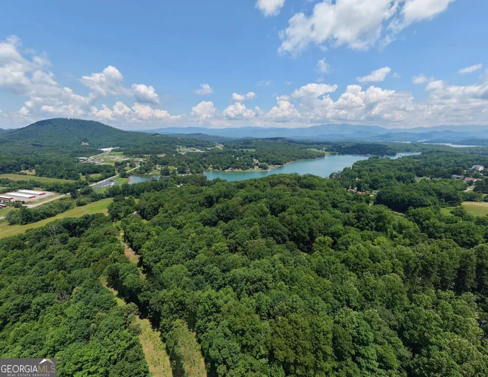 14 B Breezewood VLG Young Harris, GA 30582