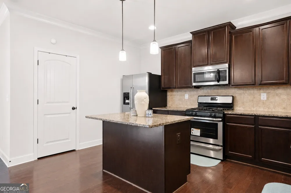 3105 Duke DR Fairburn, GA 30213