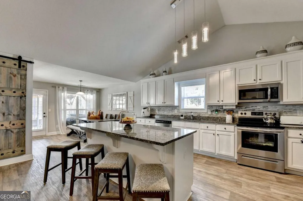 204 Lynn RD Bethlehem, GA 30620