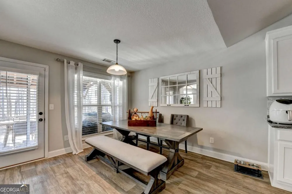 204 Lynn RD Bethlehem, GA 30620