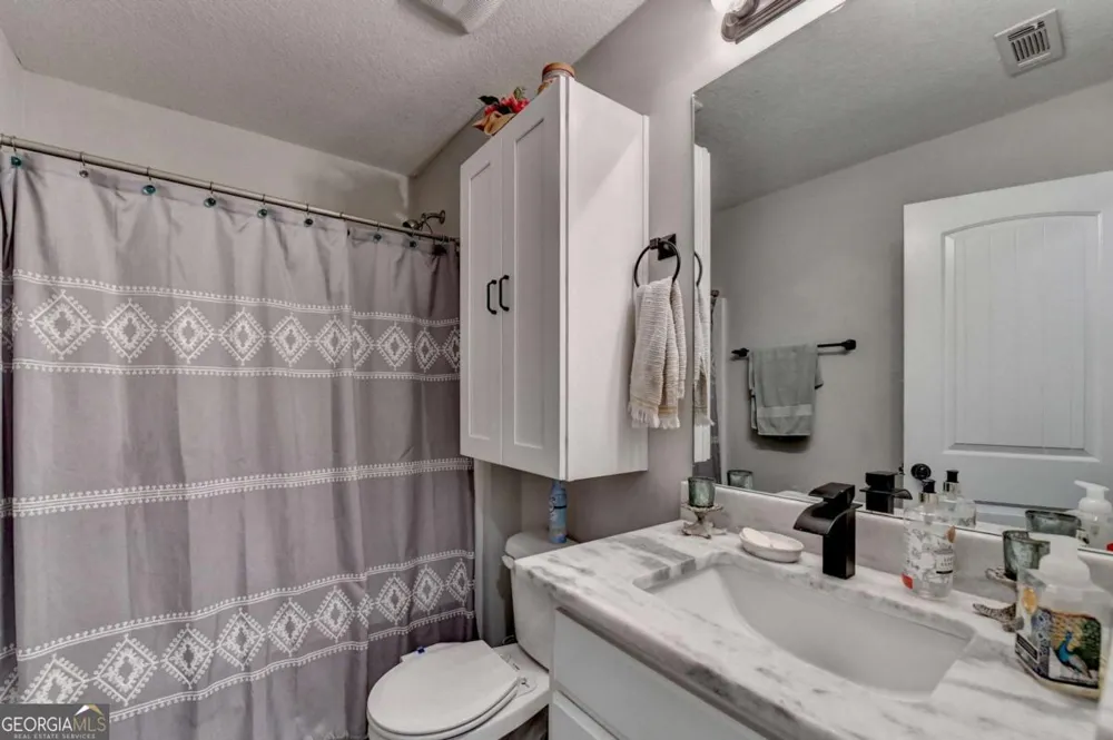 204 Lynn RD Bethlehem, GA 30620