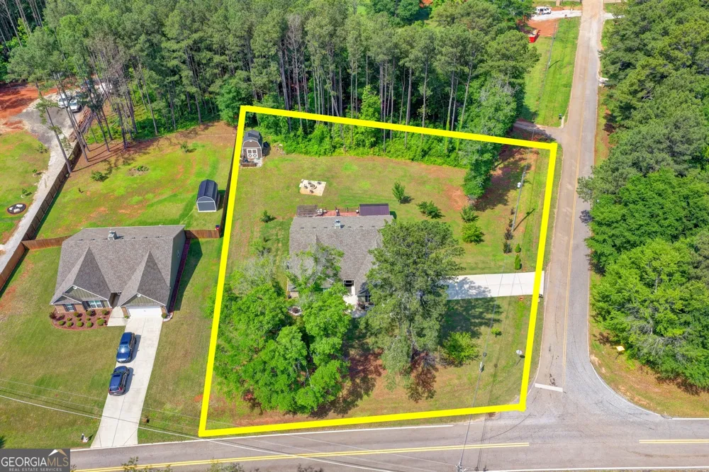 204 Lynn RD Bethlehem, GA 30620