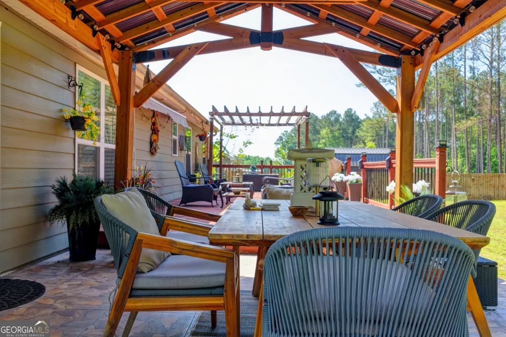 204 Lynn RD Bethlehem, GA 30620