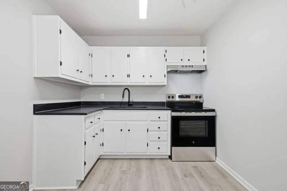 4913 Bartlett RD Forest Park, GA 30297