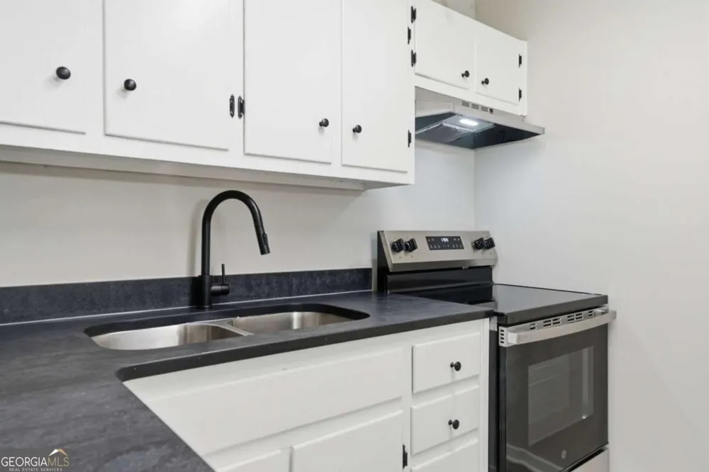 4913 Bartlett RD Forest Park, GA 30297
