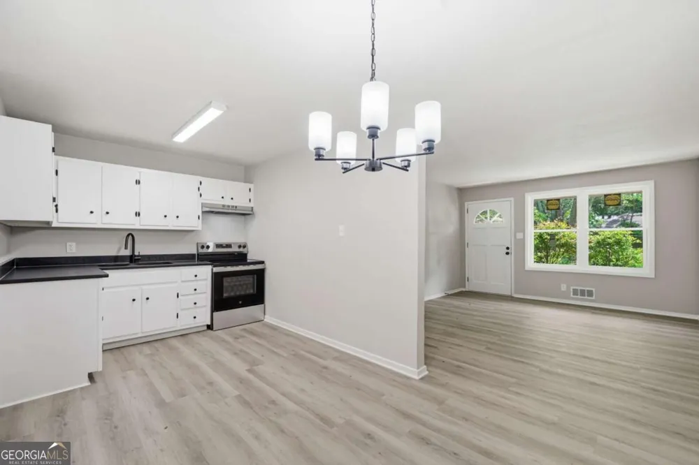 4913 Bartlett RD Forest Park, GA 30297