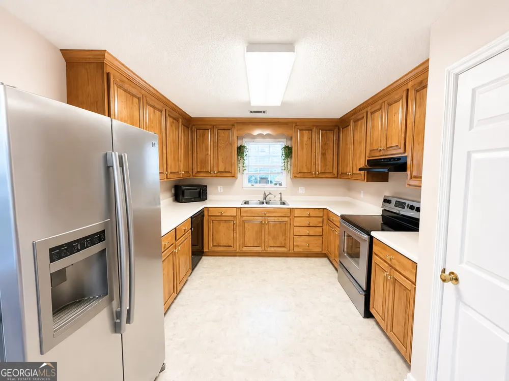 64 Edinburgh DR Tifton, GA 31793