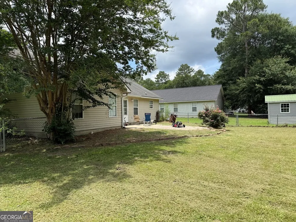 64 Edinburgh DR Tifton, GA 31793