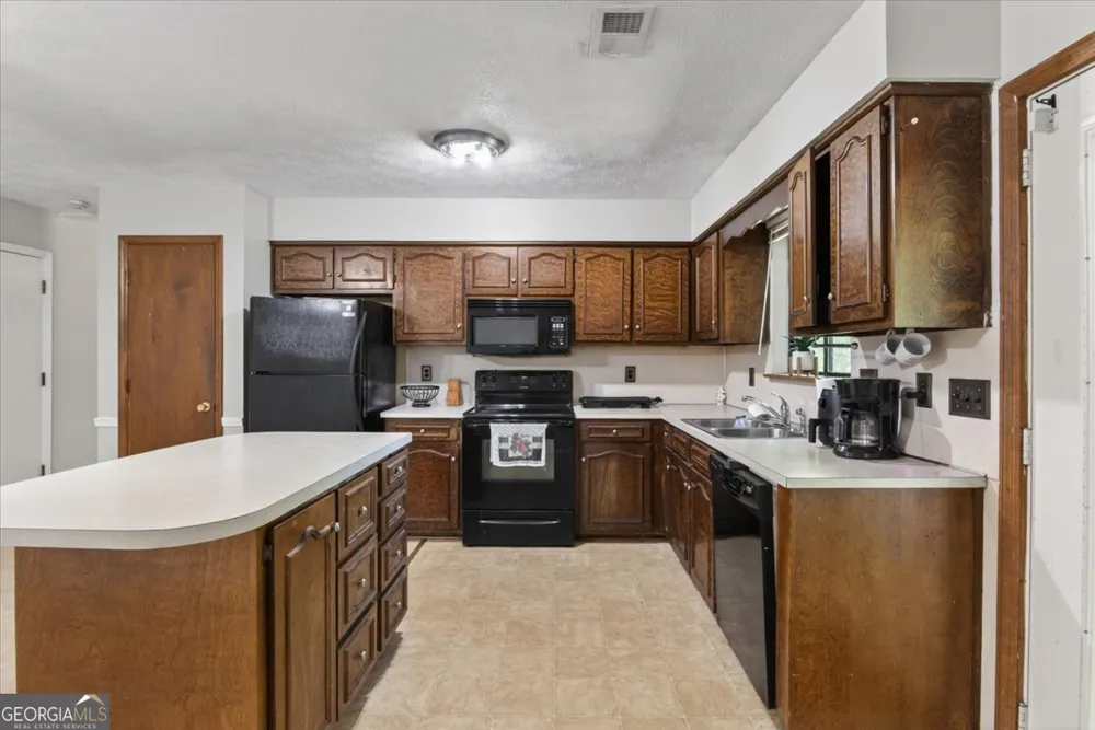 6932 Buckeye WAY Columbus, GA 31904