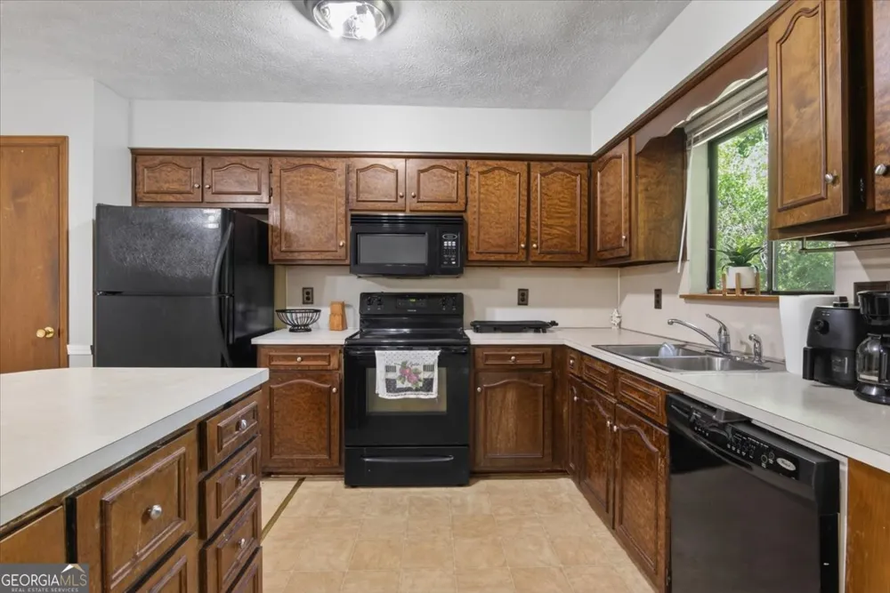 6932 Buckeye WAY Columbus, GA 31904