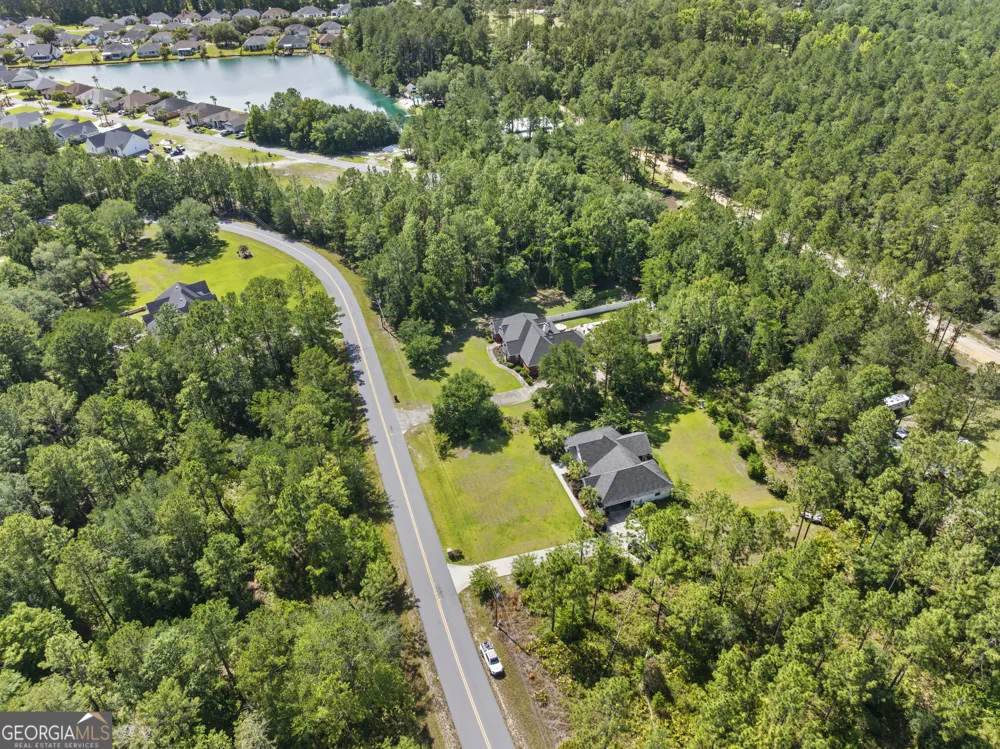 13 N Eagle DR Jesup, GA 31546
