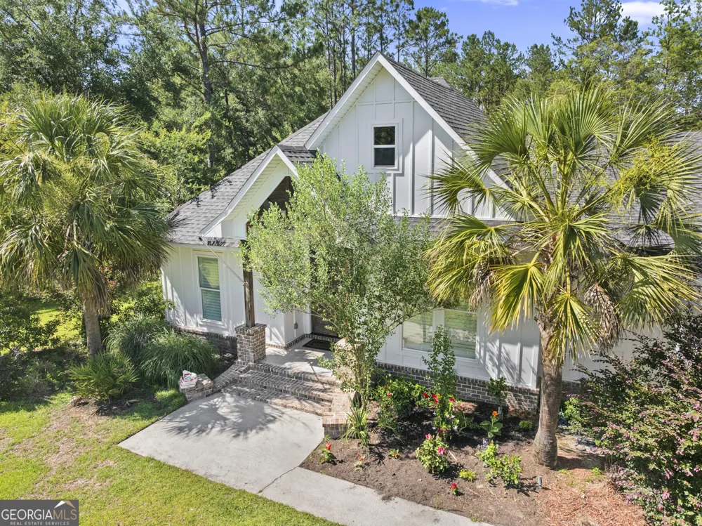 13 N Eagle DR Jesup, GA 31546