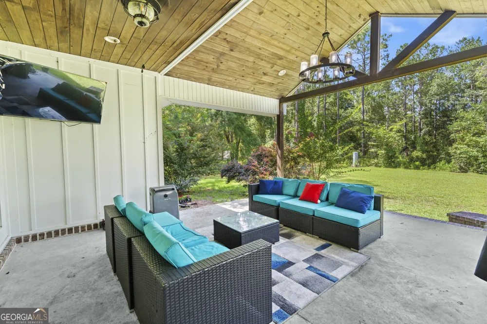 13 N Eagle DR Jesup, GA 31546