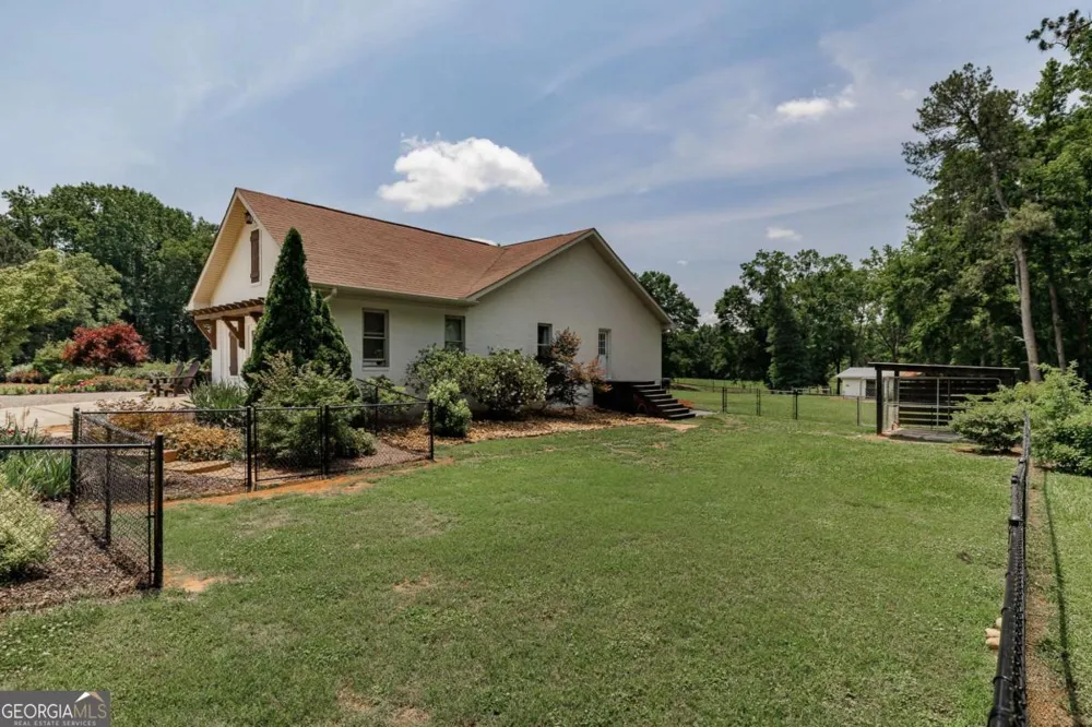 1111 Hale RD Watkinsville, GA 30677