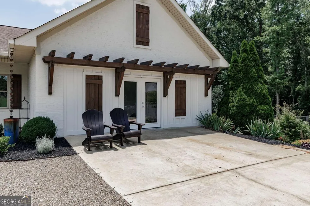 1111 Hale RD Watkinsville, GA 30677