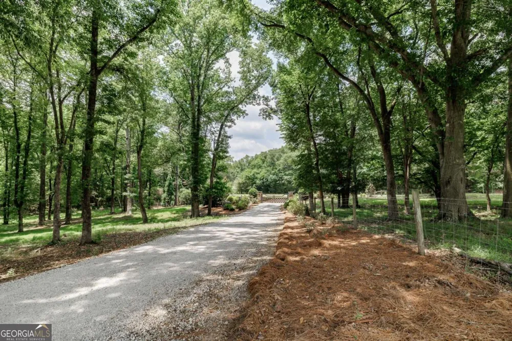 1111 Hale RD Watkinsville, GA 30677