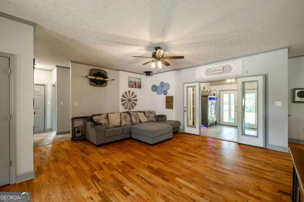 1111 Hale RD Watkinsville, GA 30677