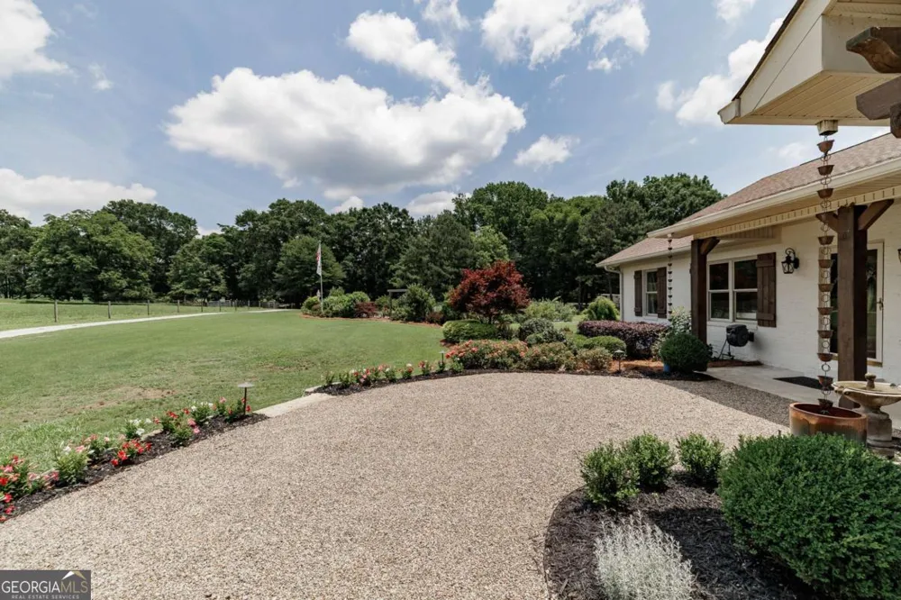 1111 Hale RD Watkinsville, GA 30677