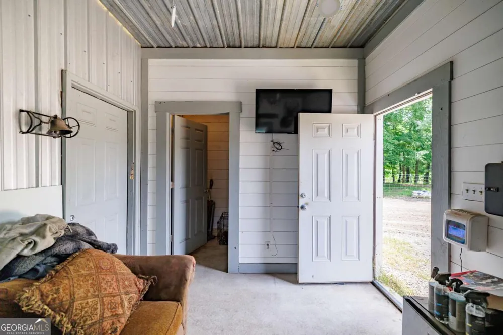 1111 Hale RD Watkinsville, GA 30677