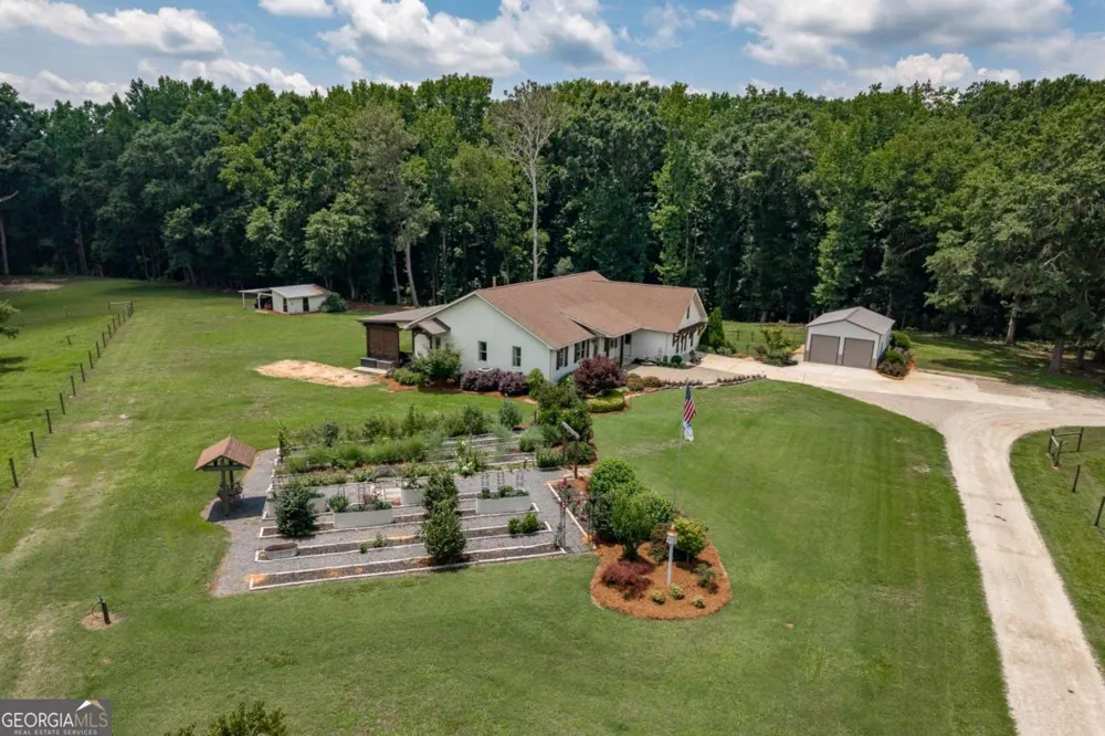 1111 Hale RD Watkinsville, GA 30677