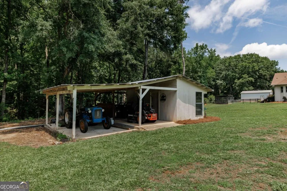 1111 Hale RD Watkinsville, GA 30677