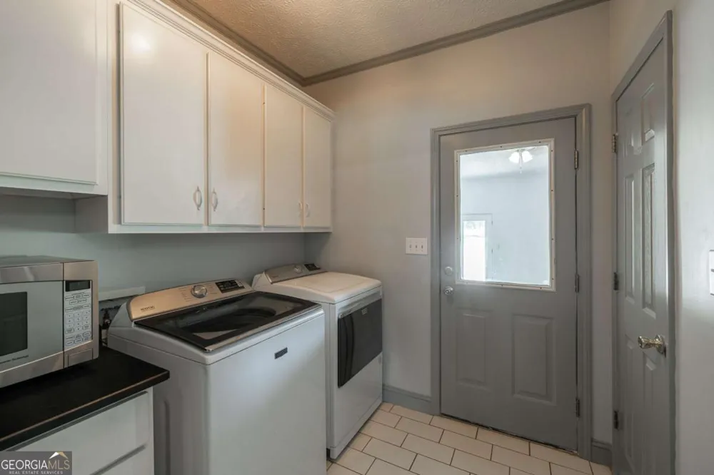 1111 Hale RD Watkinsville, GA 30677