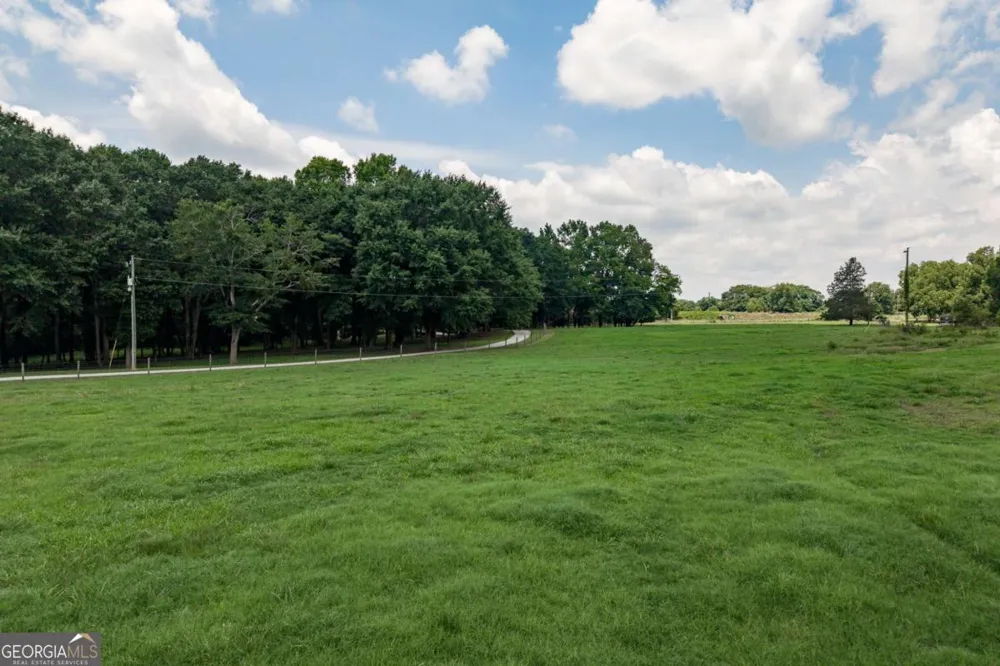 1111 Hale RD Watkinsville, GA 30677