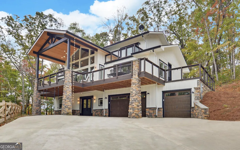 333 Favor Lane Rabun Gap, GA 30568