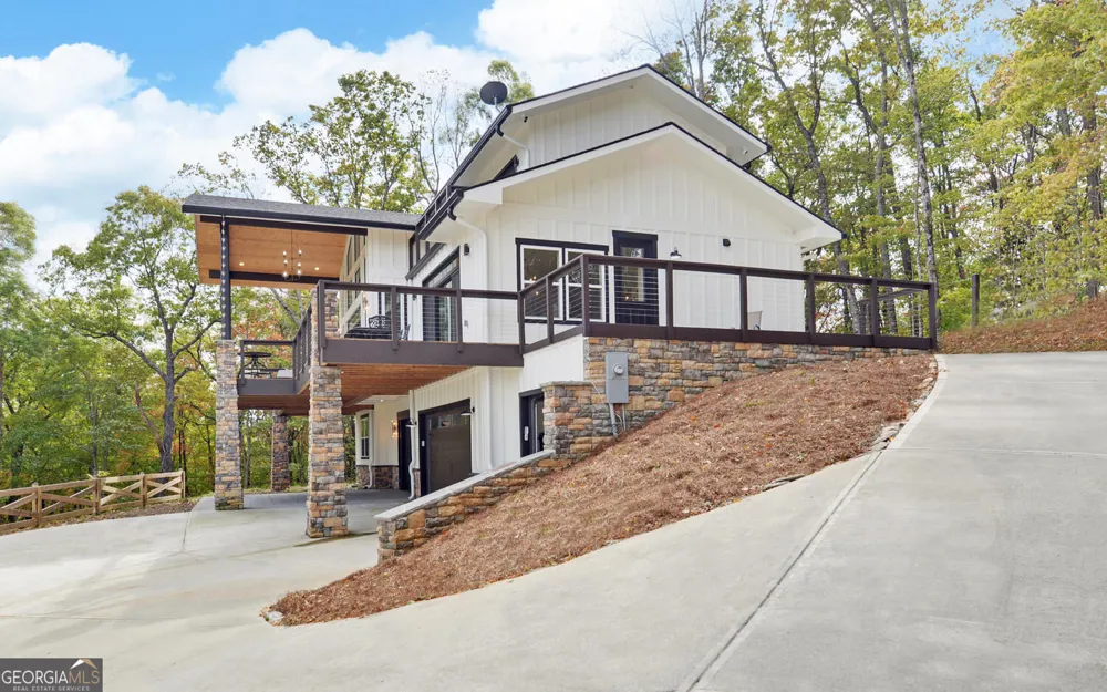333 Favor Lane Rabun Gap, GA 30568