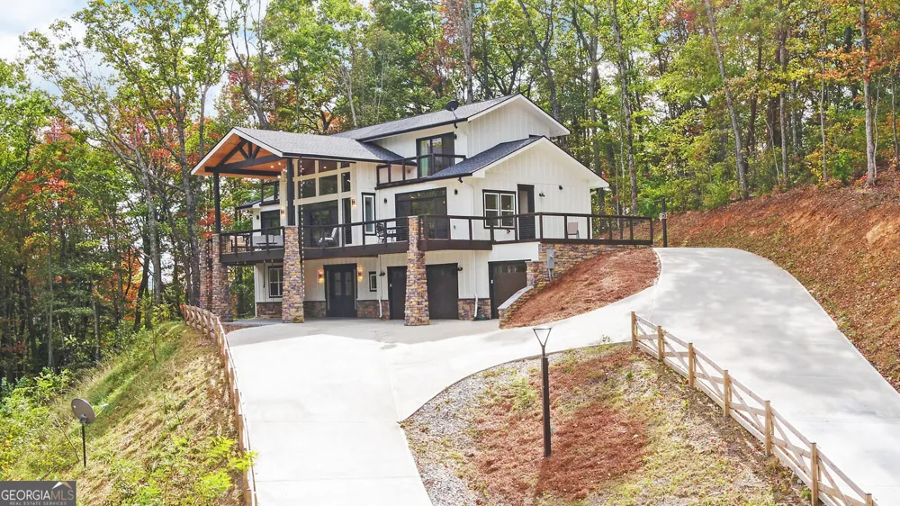 333 Favor Lane Rabun Gap, GA 30568