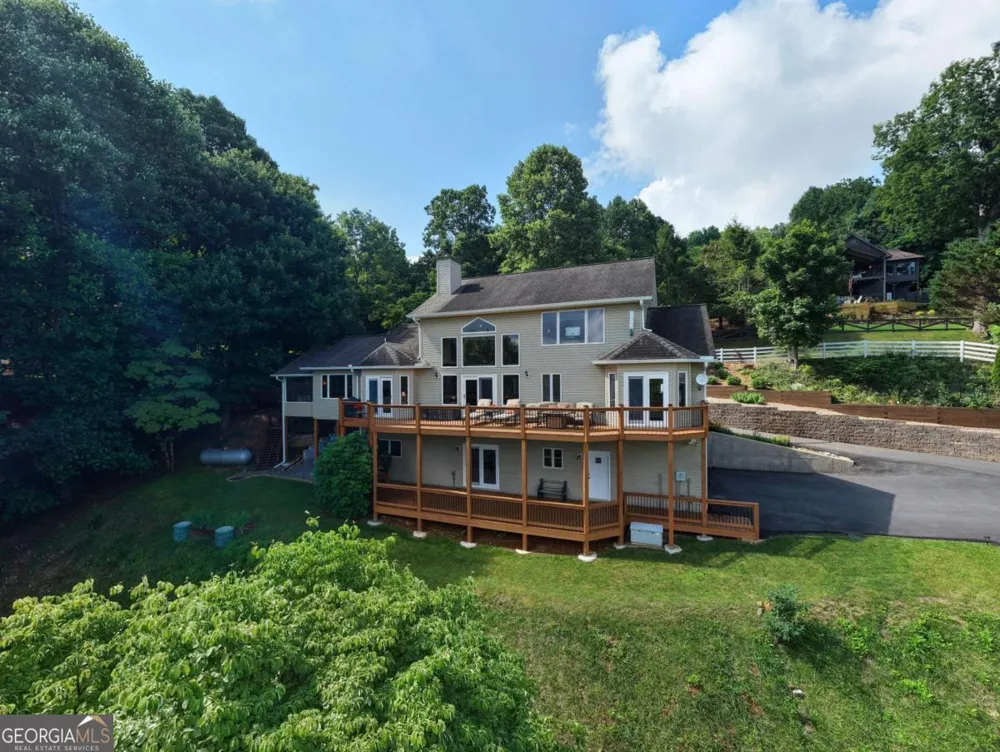 880 Locust TRL Hiawassee, GA 30546