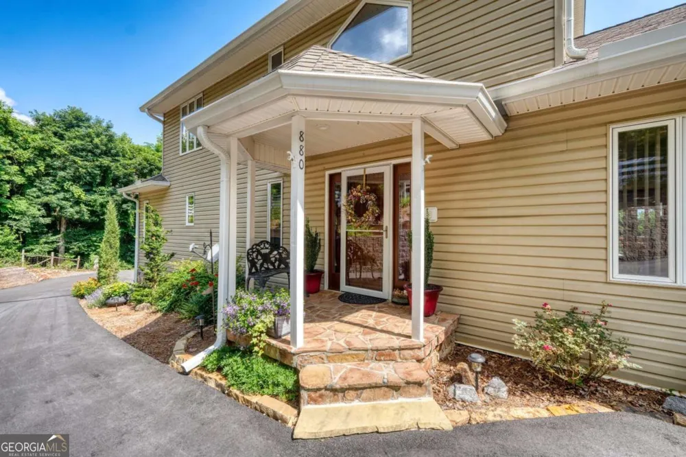 880 Locust TRL Hiawassee, GA 30546