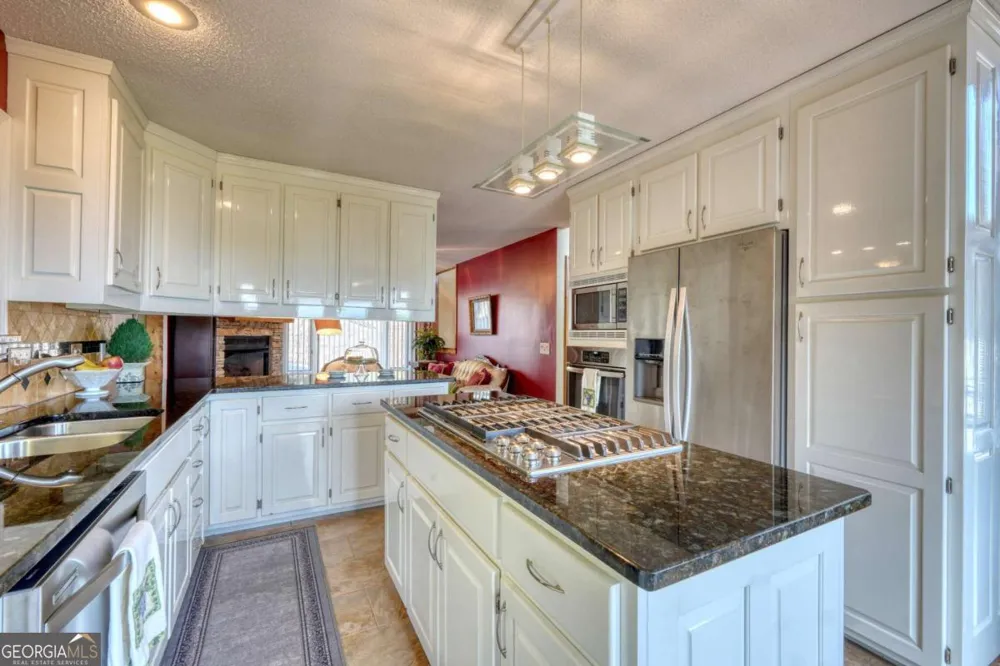 880 Locust TRL Hiawassee, GA 30546