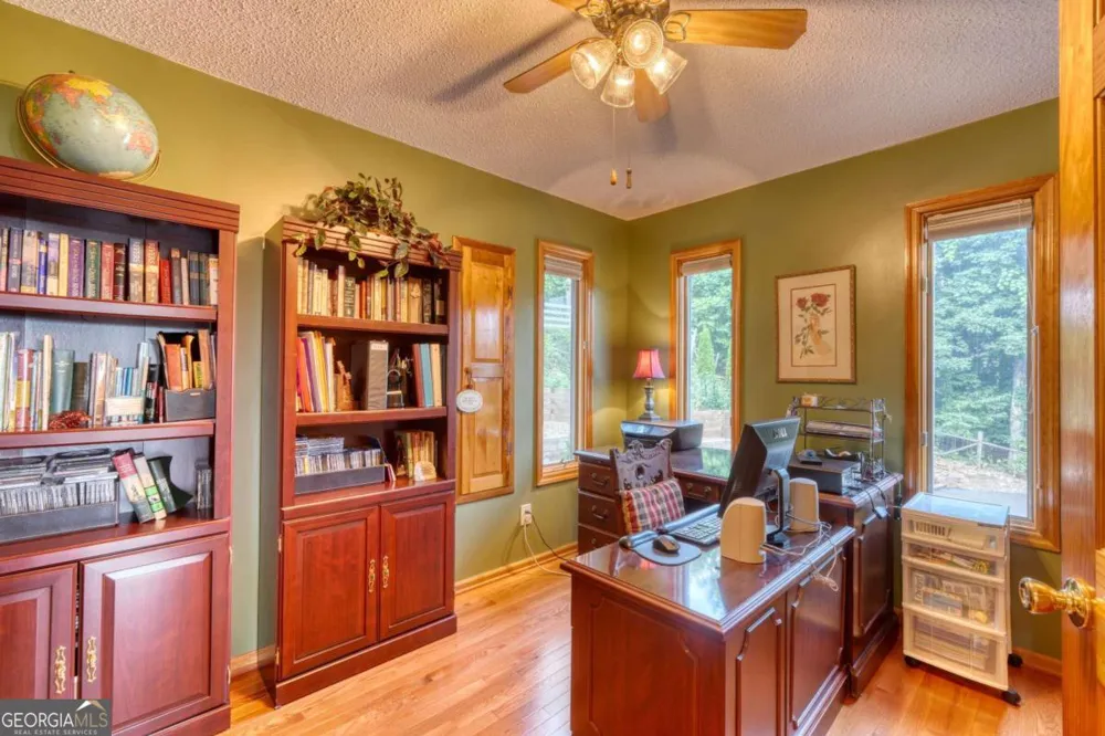 880 Locust TRL Hiawassee, GA 30546