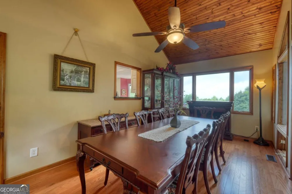 880 Locust TRL Hiawassee, GA 30546