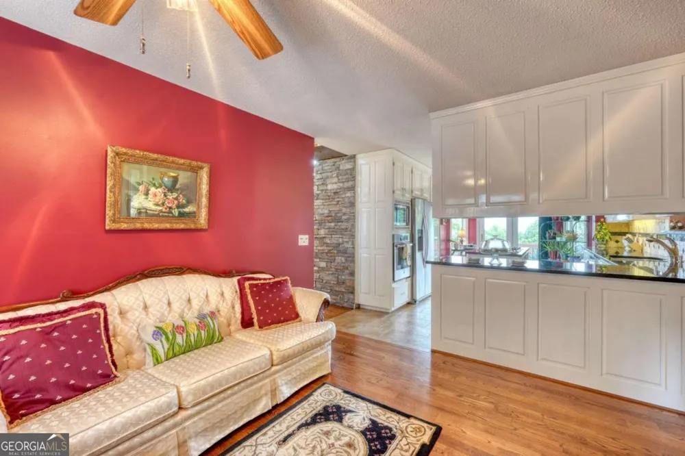 880 Locust TRL Hiawassee, GA 30546