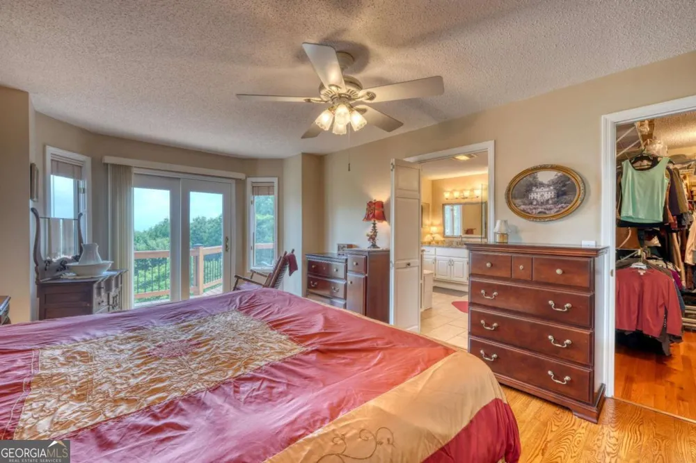 880 Locust TRL Hiawassee, GA 30546