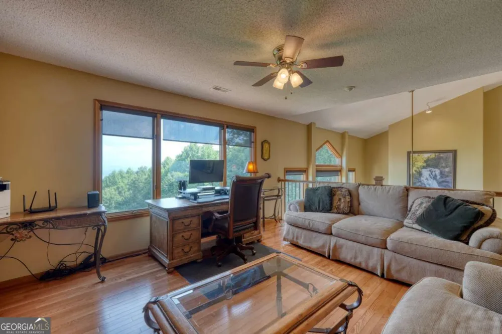 880 Locust TRL Hiawassee, GA 30546