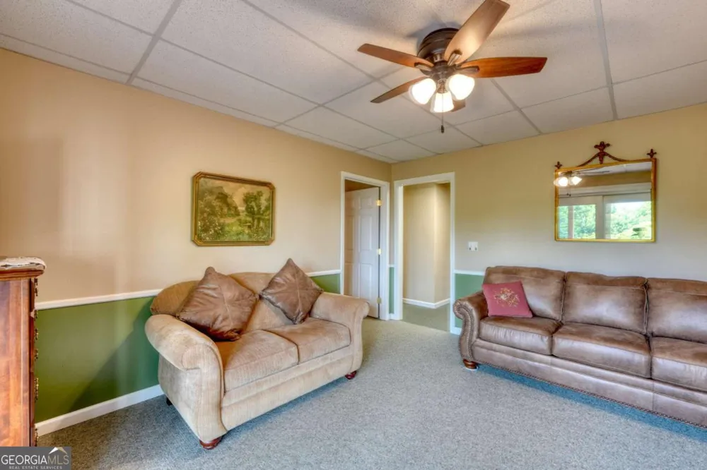 880 Locust TRL Hiawassee, GA 30546
