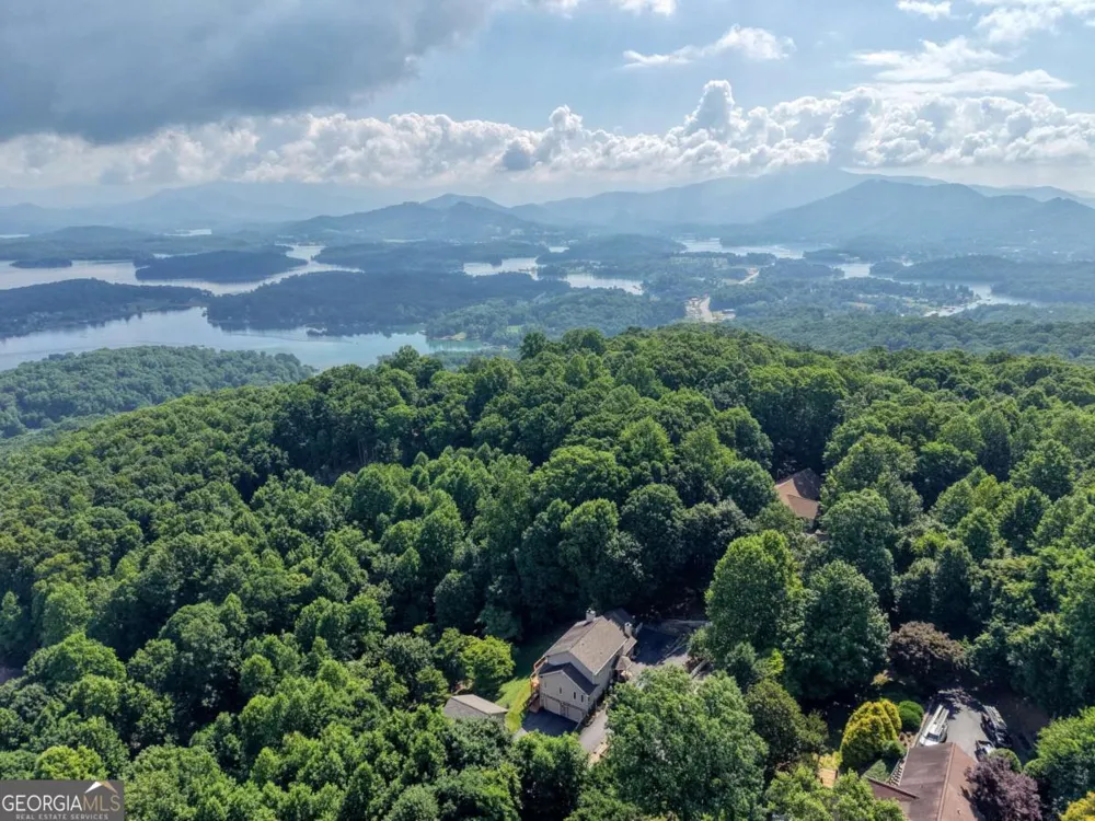 880 Locust TRL Hiawassee, GA 30546