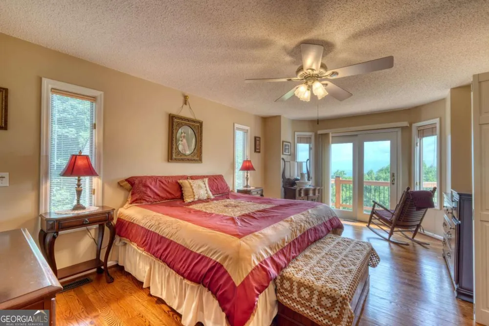 880 Locust TRL Hiawassee, GA 30546