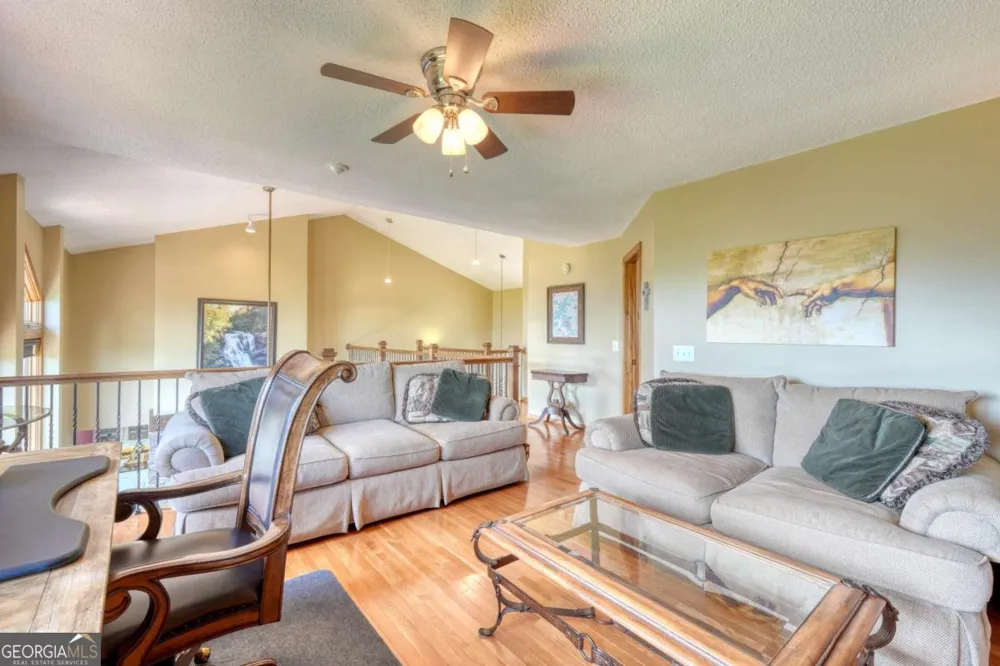 880 Locust TRL Hiawassee, GA 30546