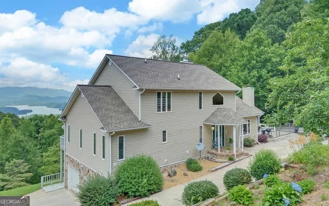 880 Locust TRL Hiawassee, GA 30546