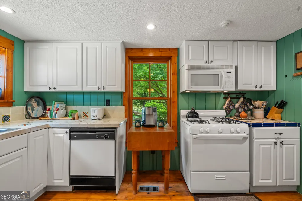 63 + 84 Loudermilk LN Lakemont, GA 30552