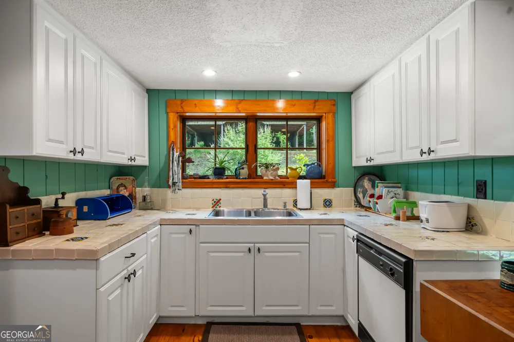 63 + 84 Loudermilk LN Lakemont, GA 30552