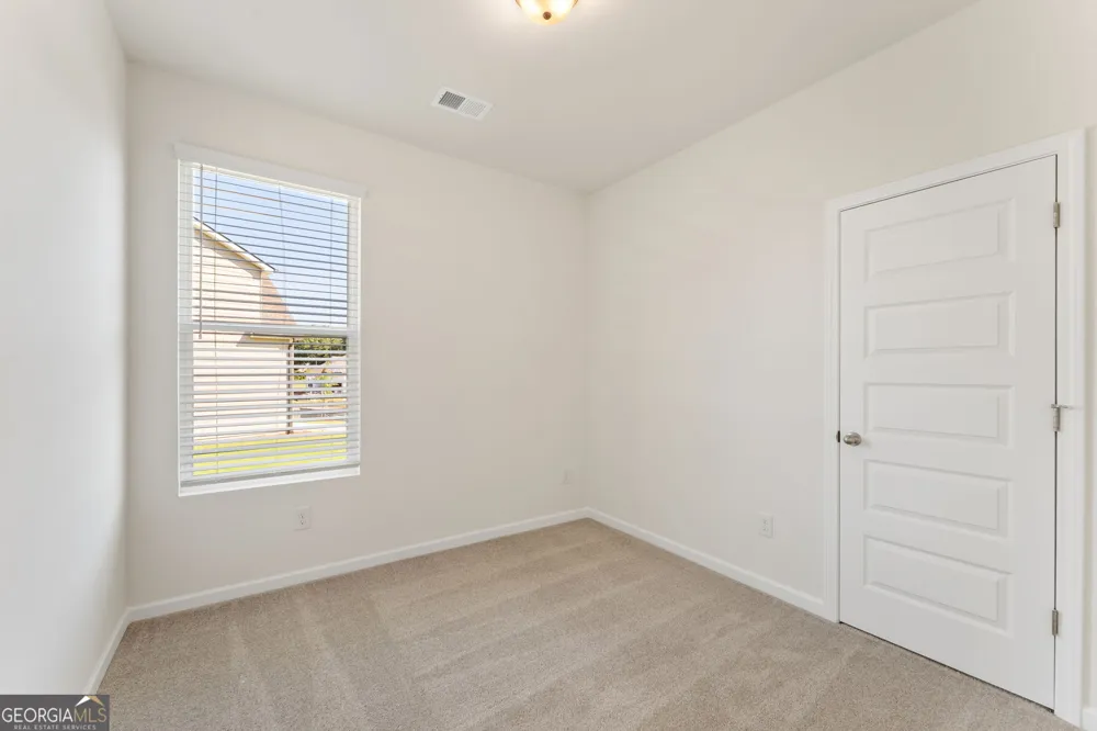 138 Formosa ST Adairsville, GA 30103